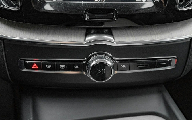 Volvo XC 60 cena 119850 przebieg: 210829, rok produkcji 2018 z Brzesko małe 742